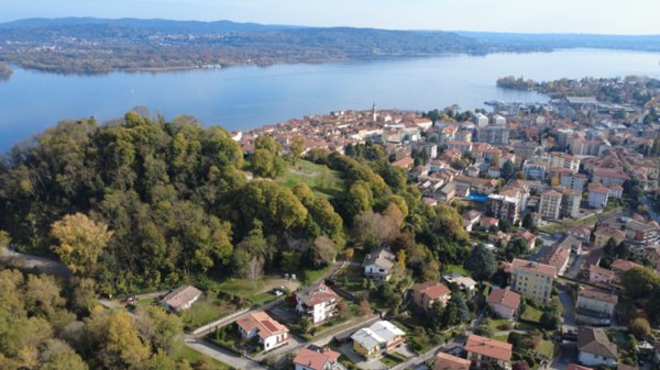 casa indipendente in vendita ad Arona