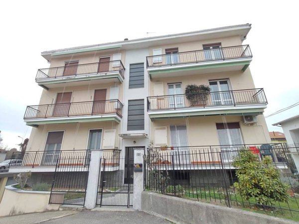 appartamento in vendita ad Arona