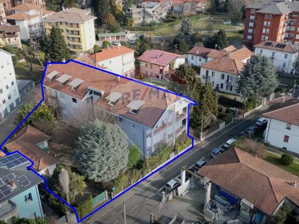 intera palazzina in vendita ad Arona