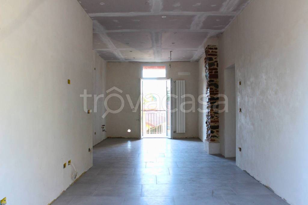 appartamento in vendita ad Arona