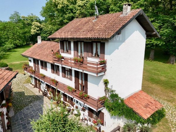 casa indipendente in vendita ad Arona