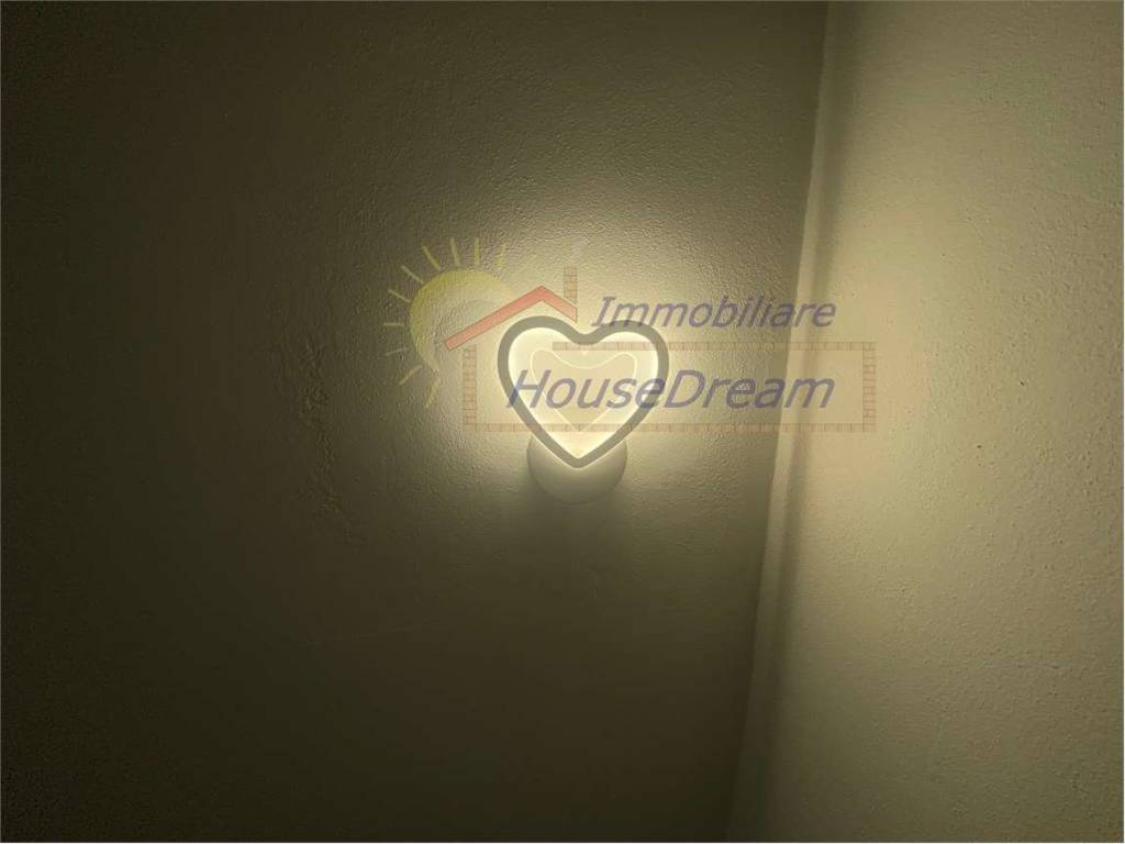 appartamento in vendita ad Arona in zona Mercurago