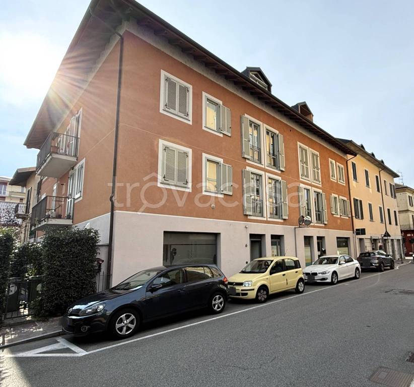 appartamento in vendita ad Arona