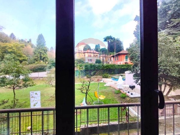 appartamento in vendita ad Arona in zona Dagnente