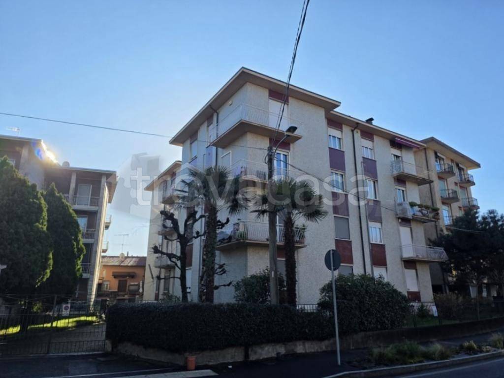 appartamento in vendita ad Arona