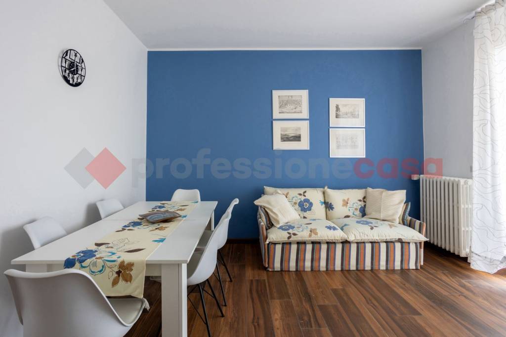 appartamento in vendita ad Arona in zona Mercurago