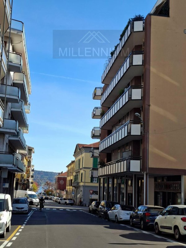 appartamento in vendita ad Arona