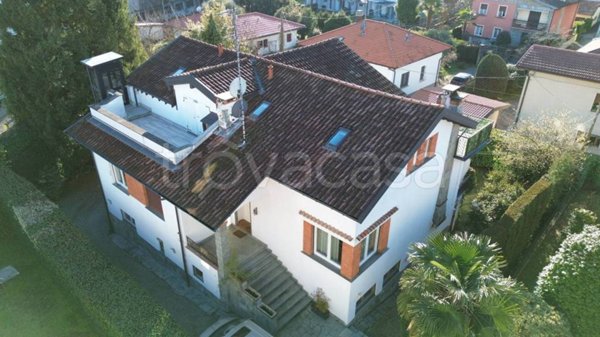 casa indipendente in vendita ad Arona