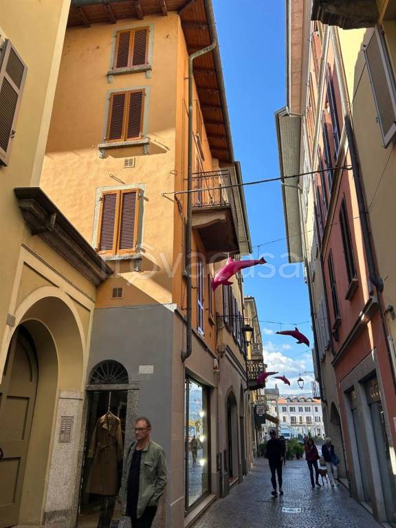 appartamento in vendita ad Arona