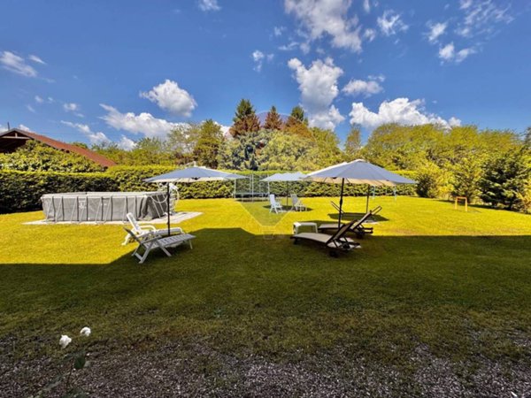casa indipendente in vendita ad Arona