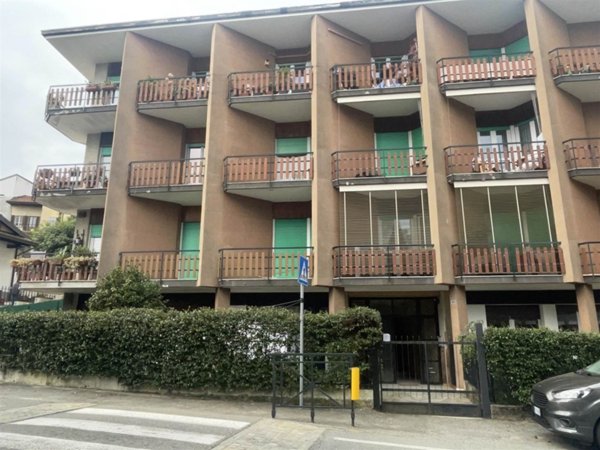 appartamento in vendita ad Arona in zona Dagnente