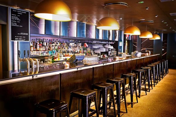 negozio in vendita ad Arona