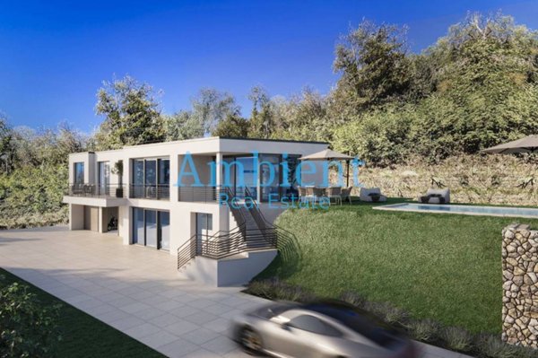 casa indipendente in vendita ad Arona in zona Dagnente