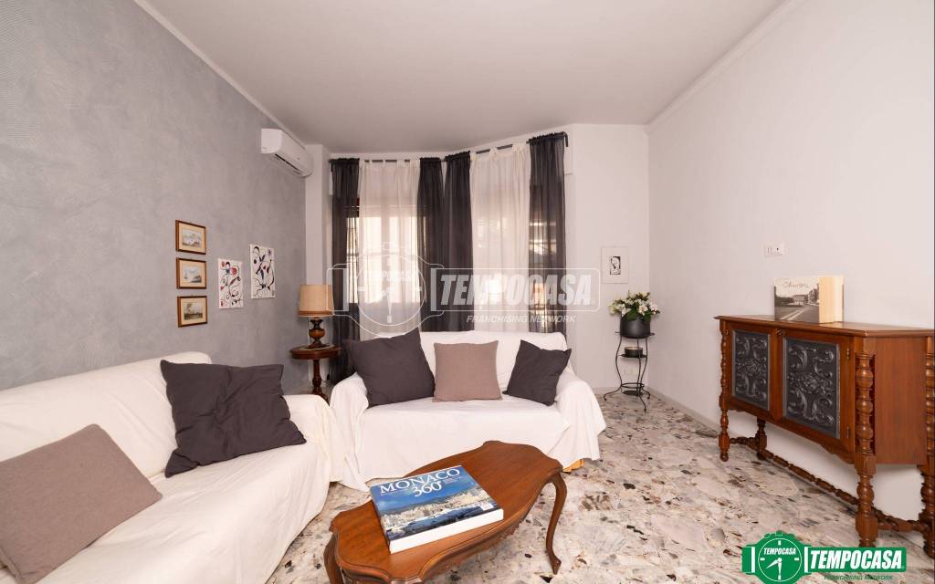 appartamento in vendita ad Arona