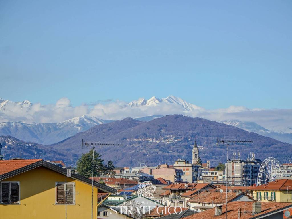 appartamento in vendita ad Arona