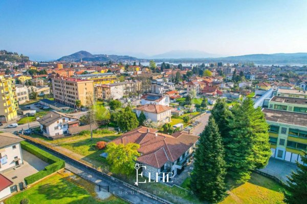 casa indipendente in vendita ad Arona
