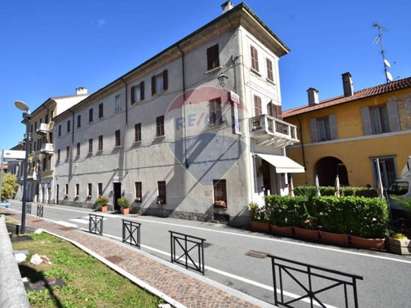 intera palazzina in vendita ad Arona