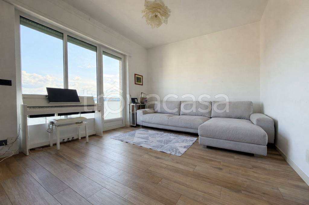 appartamento in vendita ad Arona