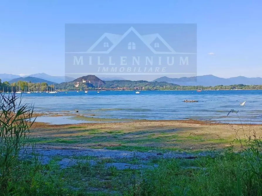 casa indipendente in vendita ad Arona