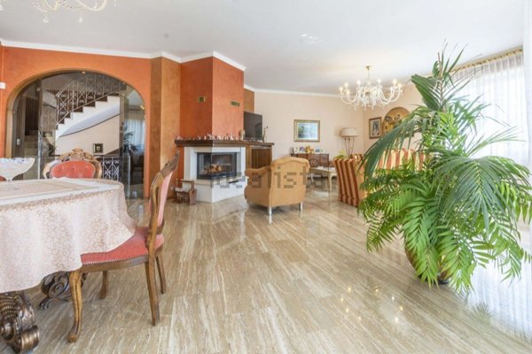 casa indipendente in vendita ad Arona