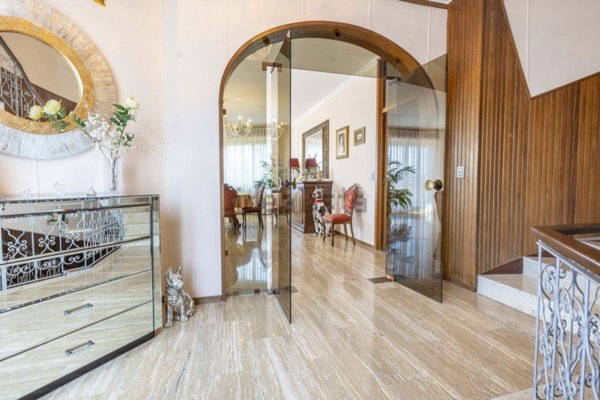 casa indipendente in vendita ad Arona