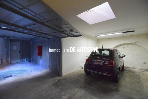 locale di sgombero in vendita ad Arona in zona Mercurago