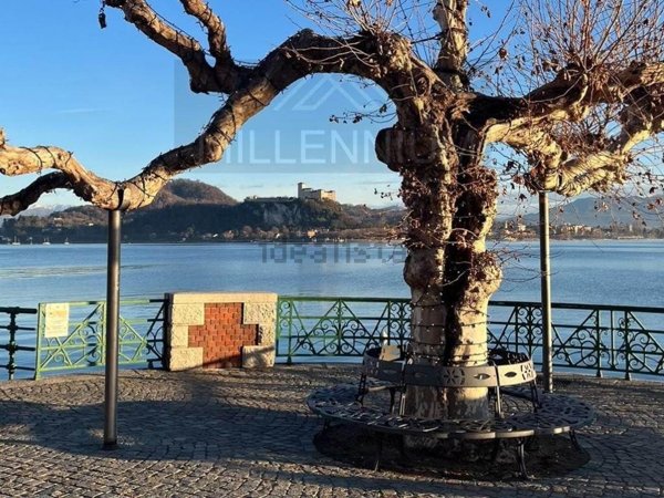 appartamento in vendita ad Arona