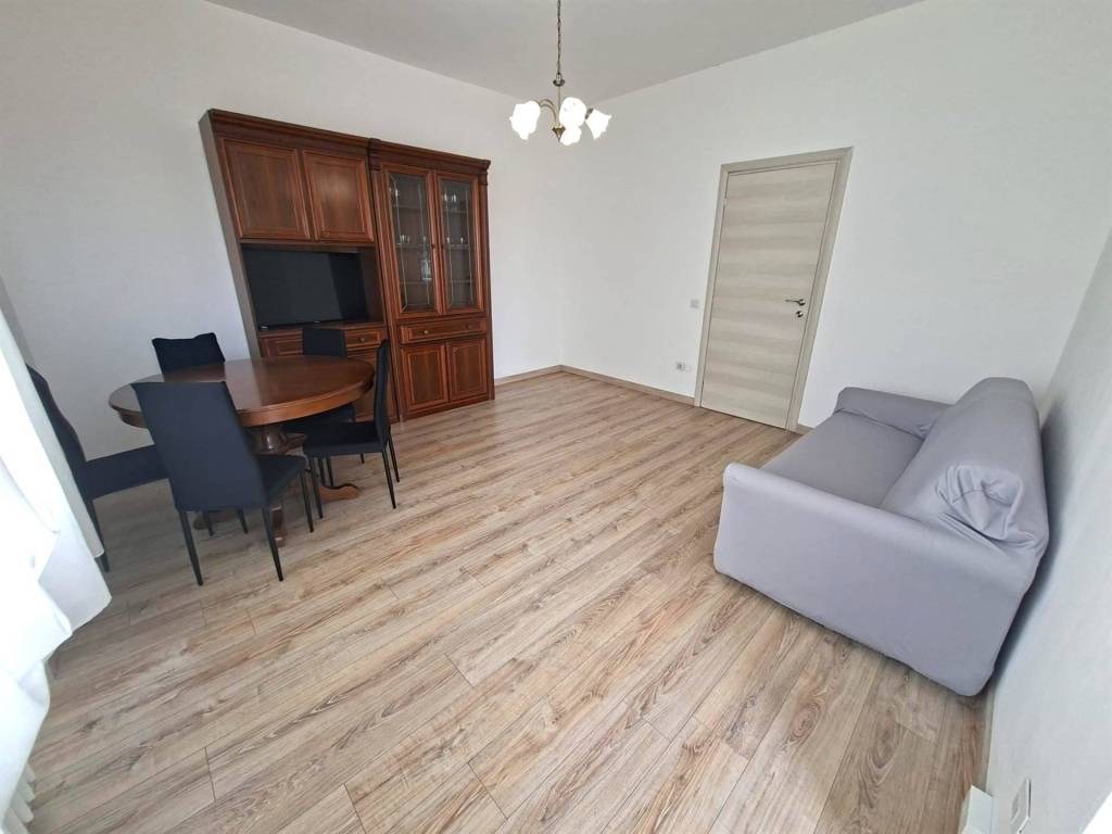 appartamento in affitto ad Arona