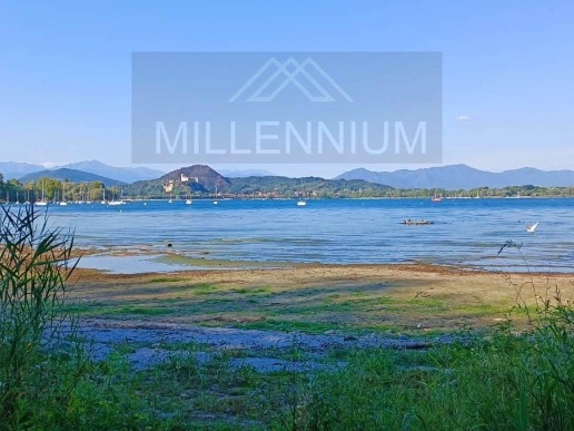 appartamento in vendita ad Arona