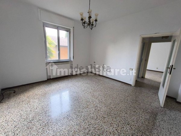 appartamento in vendita ad Arona in zona Dagnente