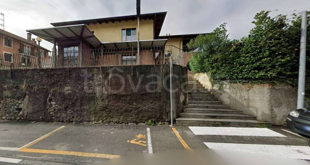 appartamento in vendita ad Arona