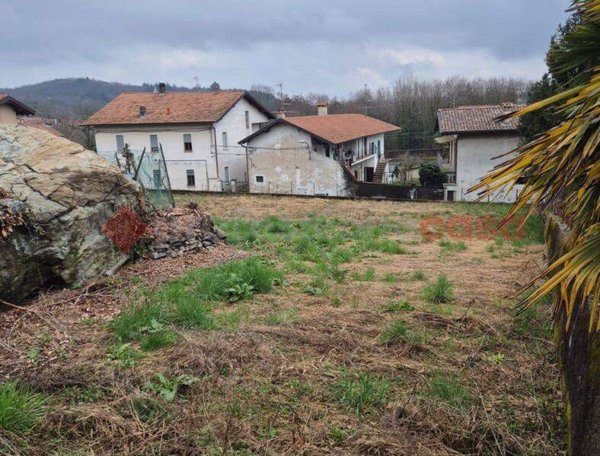terreno agricolo in vendita ad Arona in zona Mercurago