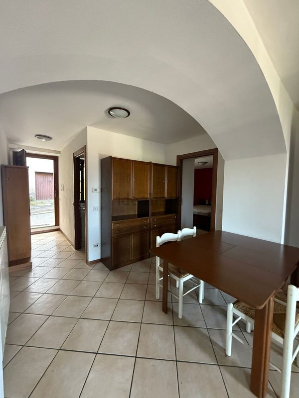 appartamento in vendita ad Arona in zona Dagnente