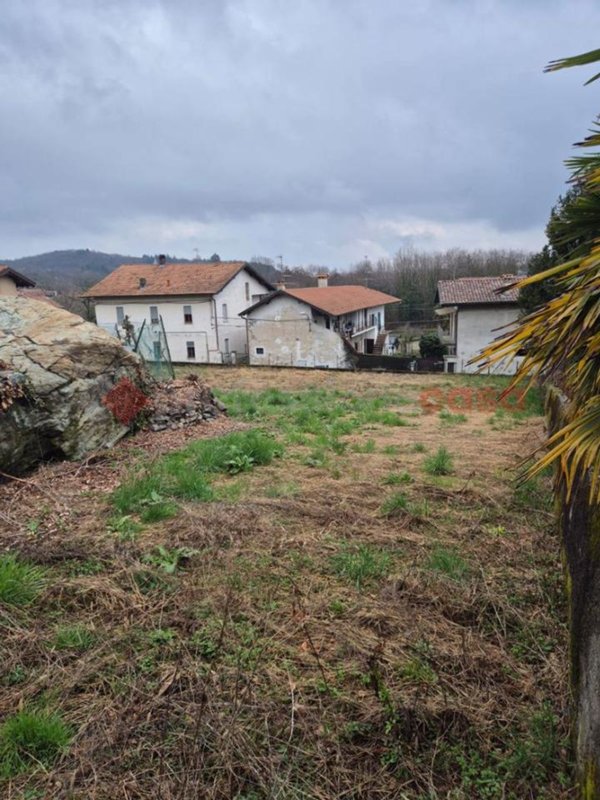 terreno agricolo in vendita ad Arona in zona Mercurago