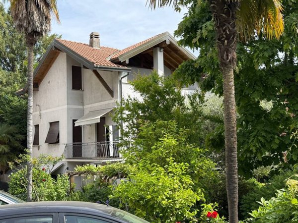 appartamento in vendita ad Arona