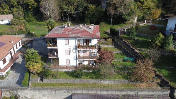 casa indipendente in vendita ad Arona