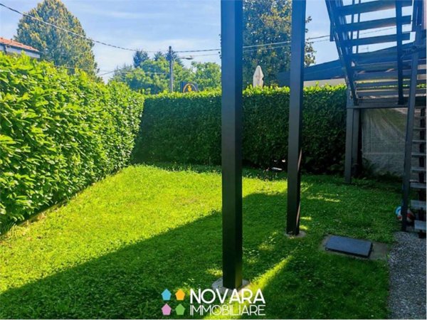 appartamento in vendita ad Arona in zona Mercurago