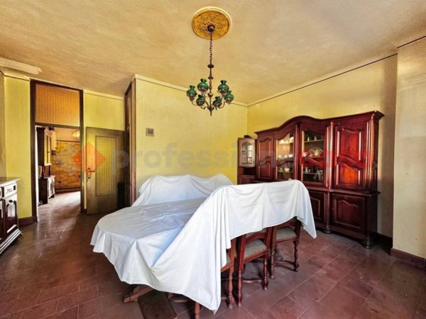 appartamento in vendita ad Arona in zona Mercurago