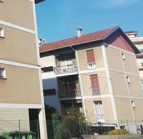 appartamento in vendita ad Arona in zona Mercurago