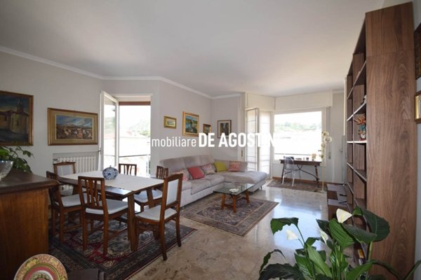 appartamento in vendita ad Arona