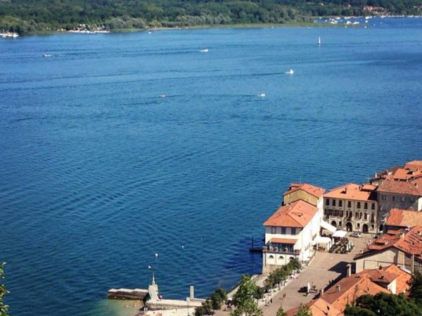 intera palazzina in vendita ad Arona