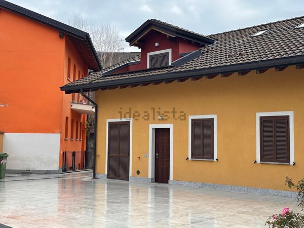 casa indipendente in vendita ad Arona
