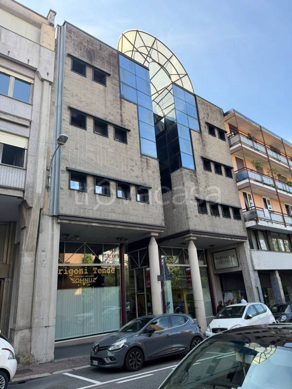 ufficio in vendita ad Arona