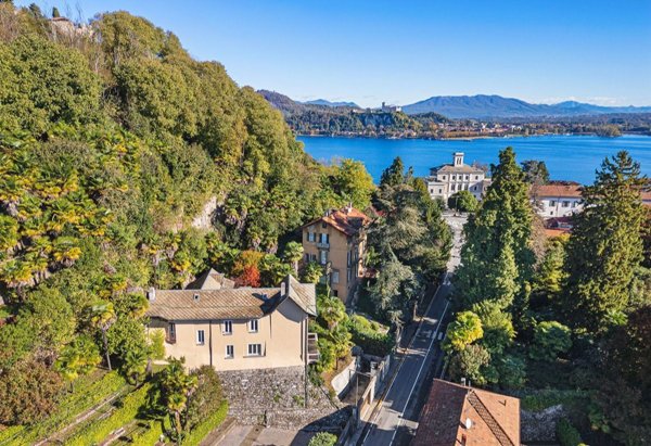 casa indipendente in vendita ad Arona