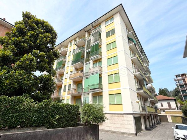 appartamento in vendita ad Arona