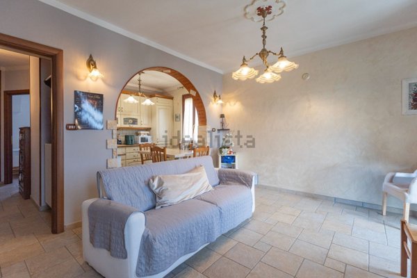 appartamento in vendita ad Arona in zona Mercurago