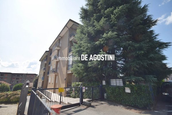appartamento in vendita ad Arona in zona Mercurago