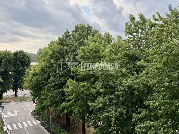 appartamento in vendita ad Arona in zona Mercurago