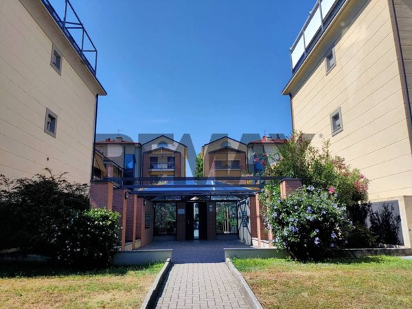 appartamento in vendita ad Arona in zona Mercurago