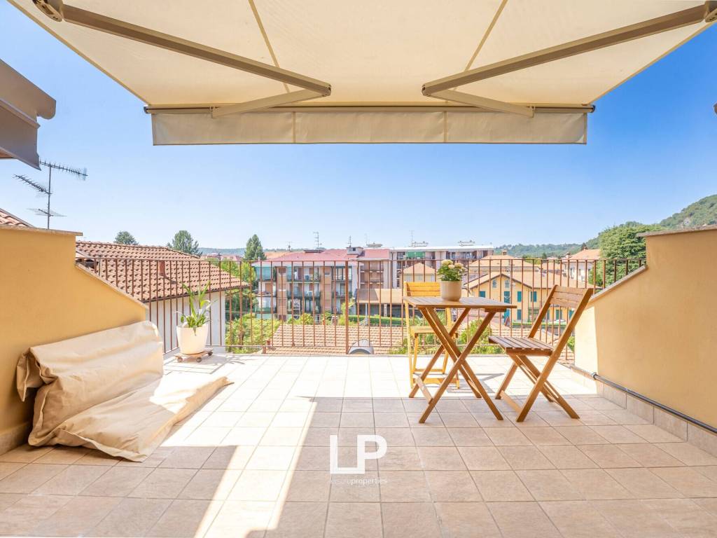 appartamento in vendita ad Arona